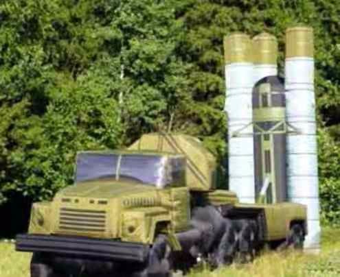 巴里坤军用大型导弹发射车